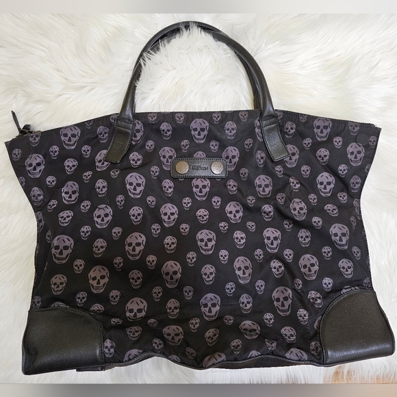 🎉🎉🎉HOST PICK🎉🎉🎉Alexander McQueen - Faithful De-Manta Tote - Picture 14 of 16